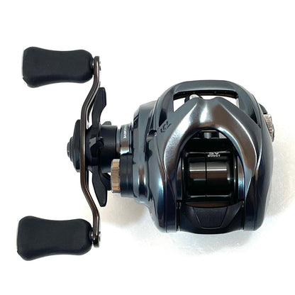 【フィッシング/釣り/釣具/リール】 【ベイトリール/左ハンドル】Daiwa | ダイワ 25タトゥーラ SV TW 100XHL【尾張小牧店】