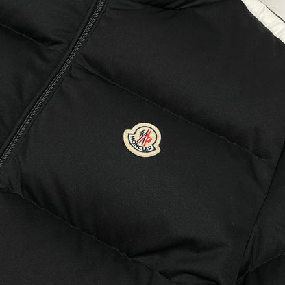 【中古】MONCLER | モンクレールジャパン　22AW SANBESAN ダウンジャケット H20911A00237 ブラック サイズ：5【尾張小牧店】
