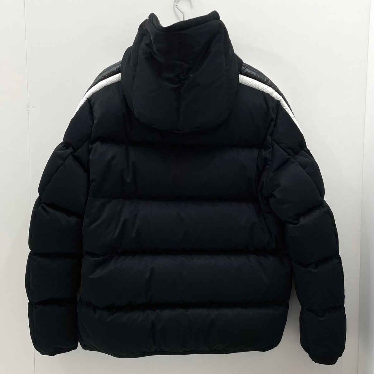【中古】MONCLER | モンクレールジャパン　22AW SANBESAN ダウンジャケット H20911A00237 ブラック サイズ：5【尾張小牧店】
