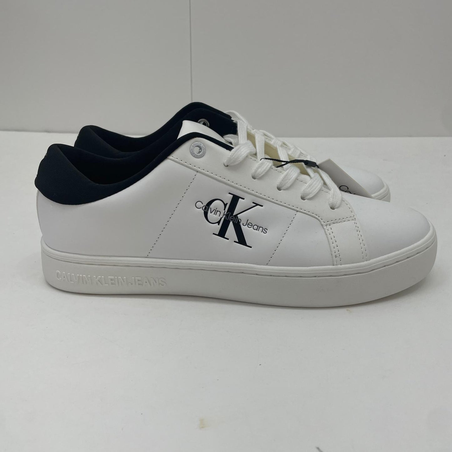 【中古】Calvin Klein | カルバンクライン スニーカー 26.5cm YM0YM00864 ホワイト【尾張小牧店】