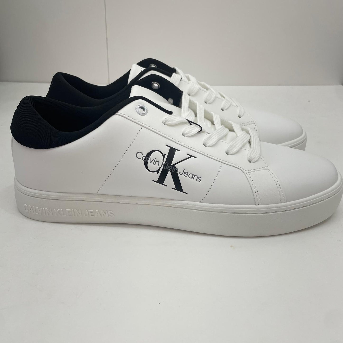 【中古】Calvin Klein | カルバンクライン スニーカー 28.0cm YM0YM00864 ホワイト【尾張小牧店】