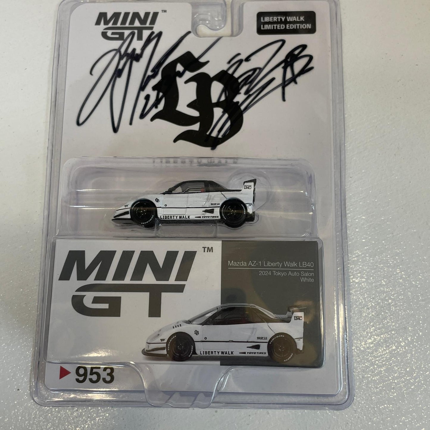 MINI GT 1/64 Mazda AZ-1 Liberty Walk LB40 White 2024 東京オートサロン 2024 ホワイト【尾張小牧店】