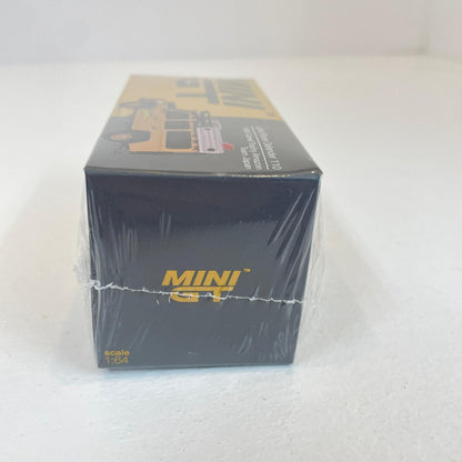 MINI GT Land Rover Defender 110 Camel Trophy Amazon 1989 Team Japan【尾張小牧店】