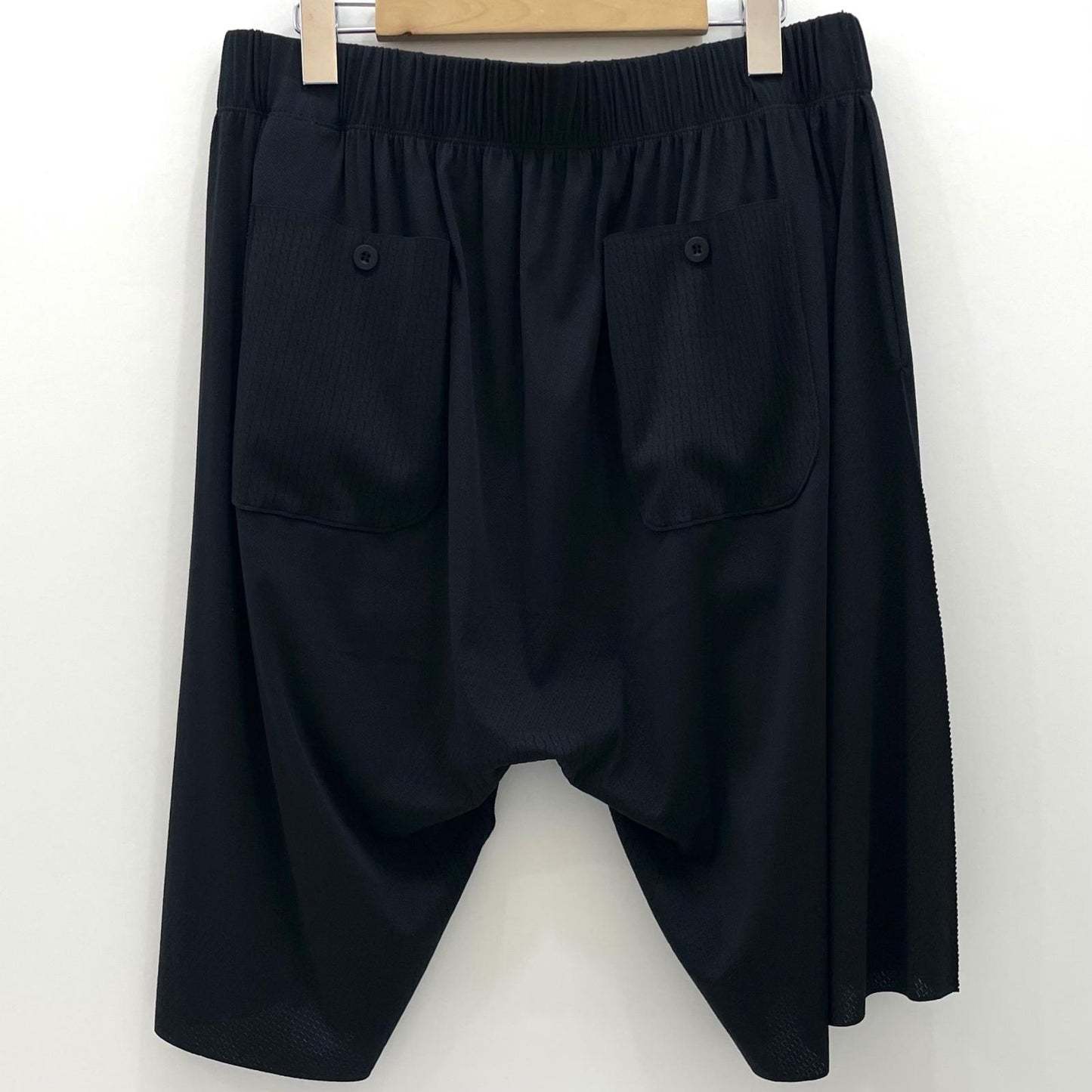 【中古】WHITE MOUNTAINEERING | ホワイトマウンテニアリング Wair SHORT SAROUEL PANTS ショートパンツ WM2671419 ブラック サイズ：1【尾張小牧店】