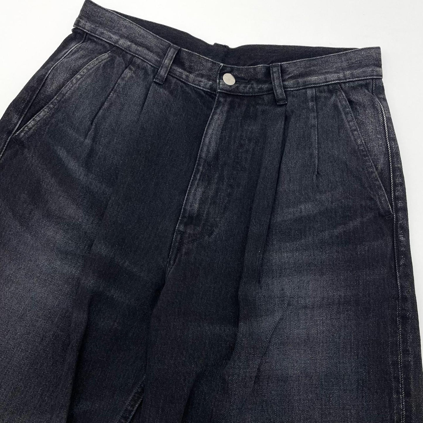 【中古】Graphpaper | グラフペーパー Selvage Denim Two Tuck Tapered Pants デニムパンツ GU261-40060DB ブラック サイズ：1【尾張小牧店】