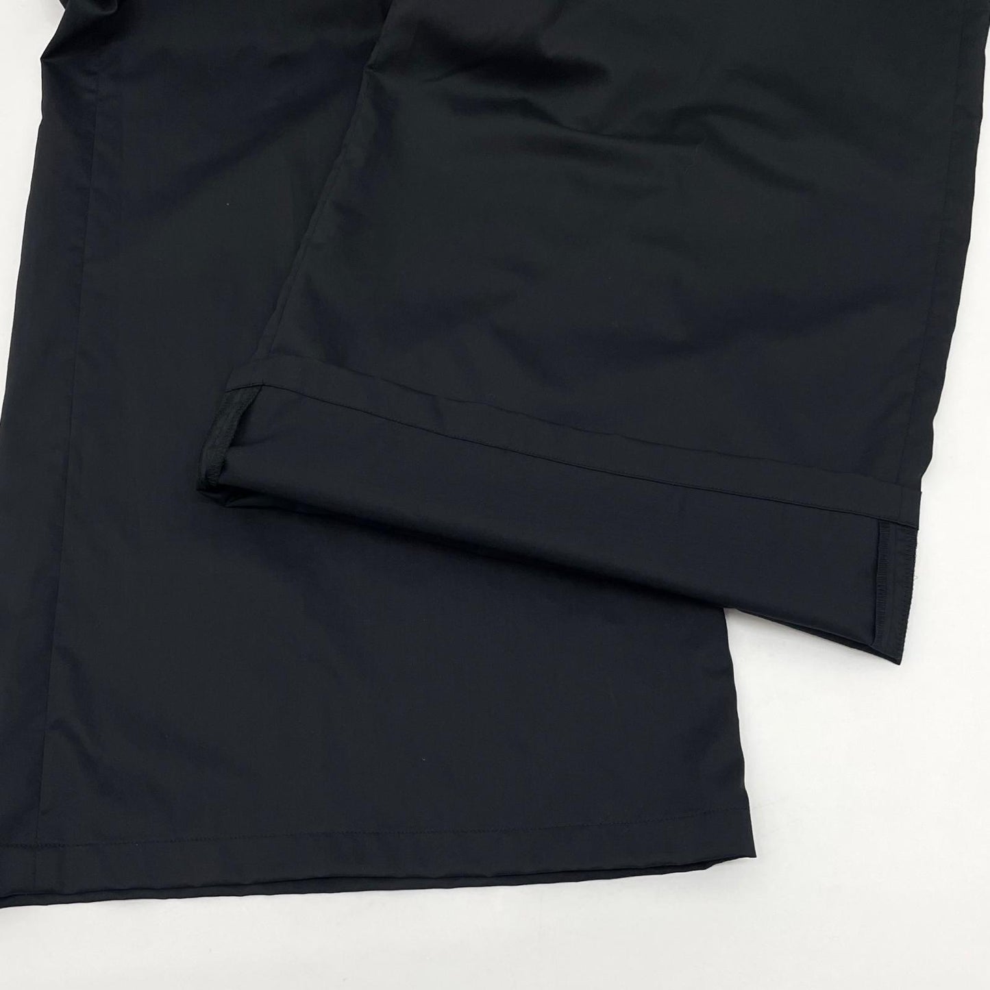 【中古】Graphpaper | グラフペーパー　26SS Silicon Poplin Two Tuck Easy Wide Pants パンツ GL261-40187 ブラック【尾張小牧店】