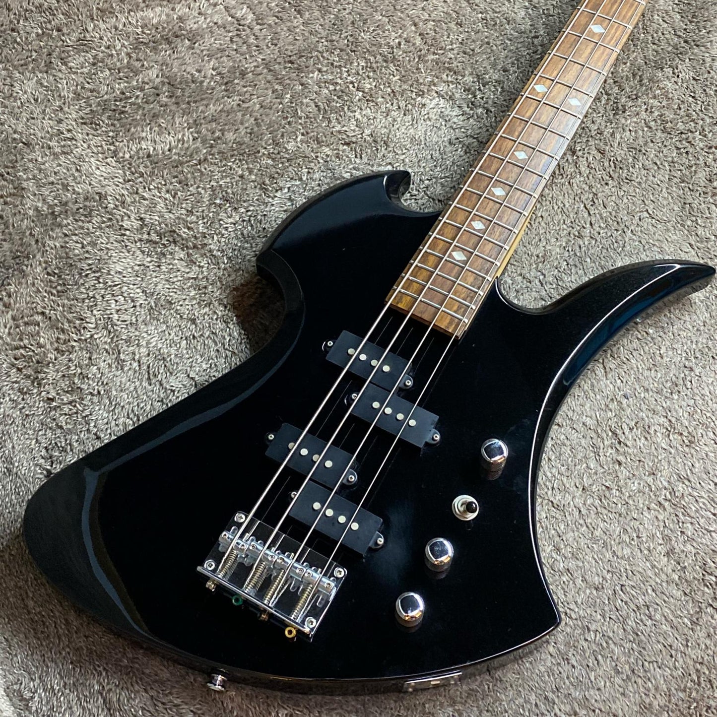 B.C.Rich | ビーシーリッチ 楽器 Mockingbird Bass【尾張小牧店】