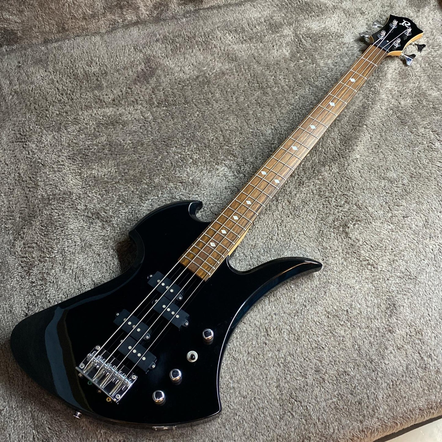 B.C.Rich | ビーシーリッチ 楽器 Mockingbird Bass【尾張小牧店】