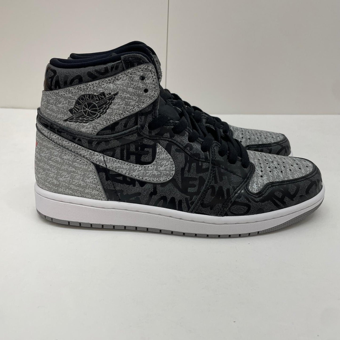 NIKE | ナイキ Air Jordan 1 High OG スニーカー 27.0cm 555088-036 グレー【尾張小牧店】