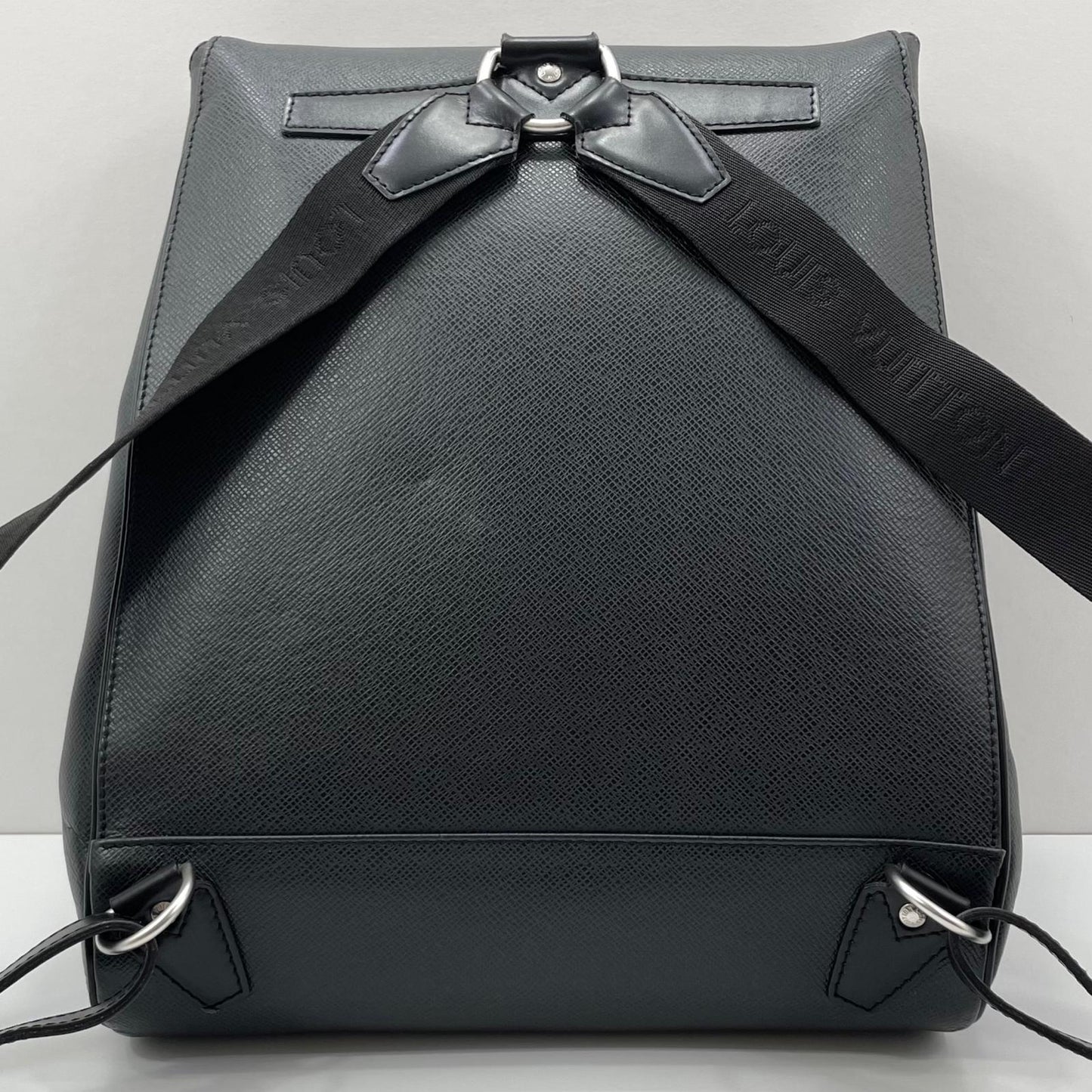 【中古】LOUIS VUITTON | ルイ・ヴィトン タイガ カシアー リュック デイパック バックパック M30172 ブラック【尾張小牧店】
