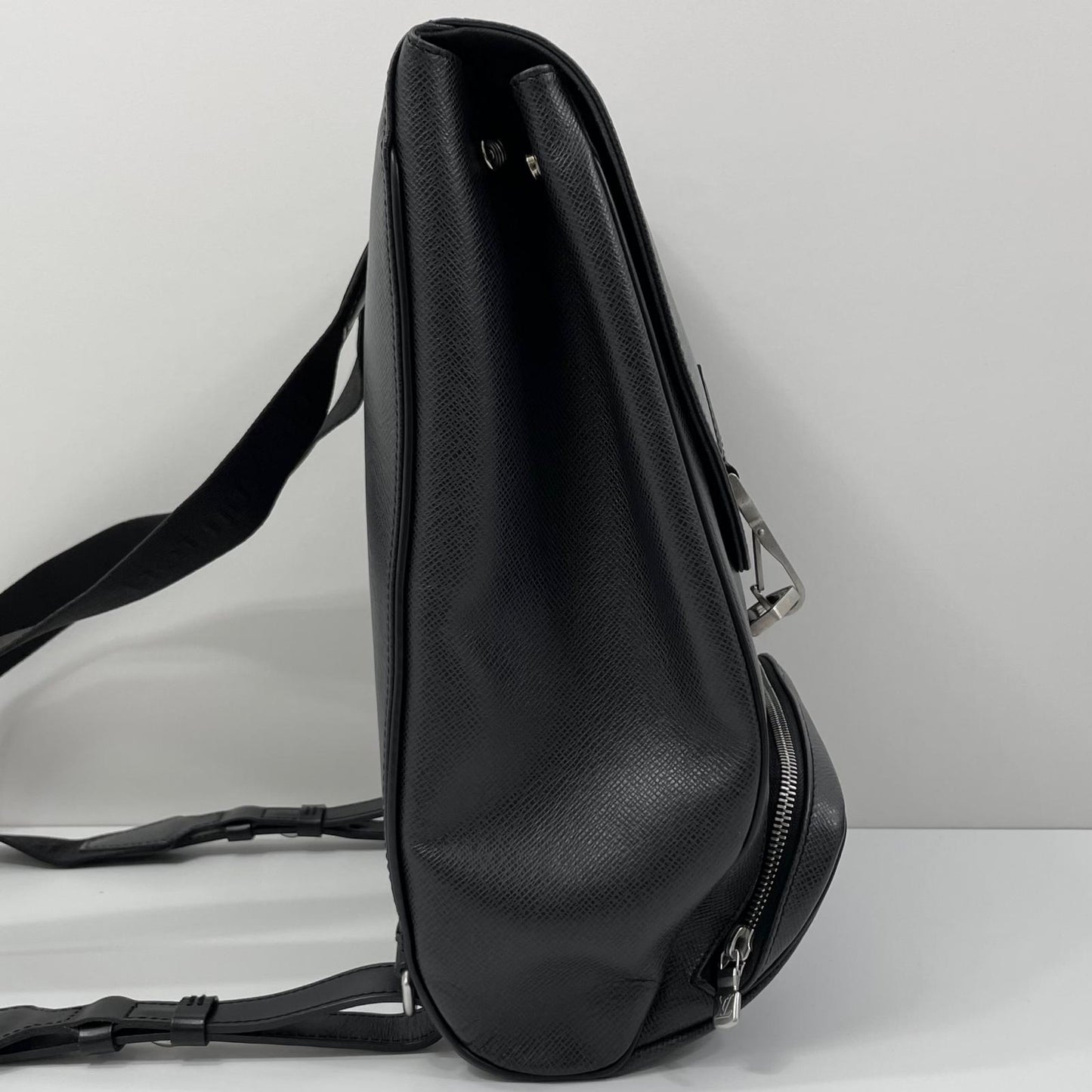 【中古】LOUIS VUITTON | ルイ・ヴィトン タイガ カシアー リュック デイパック バックパック M30172 ブラック【尾張小牧店】