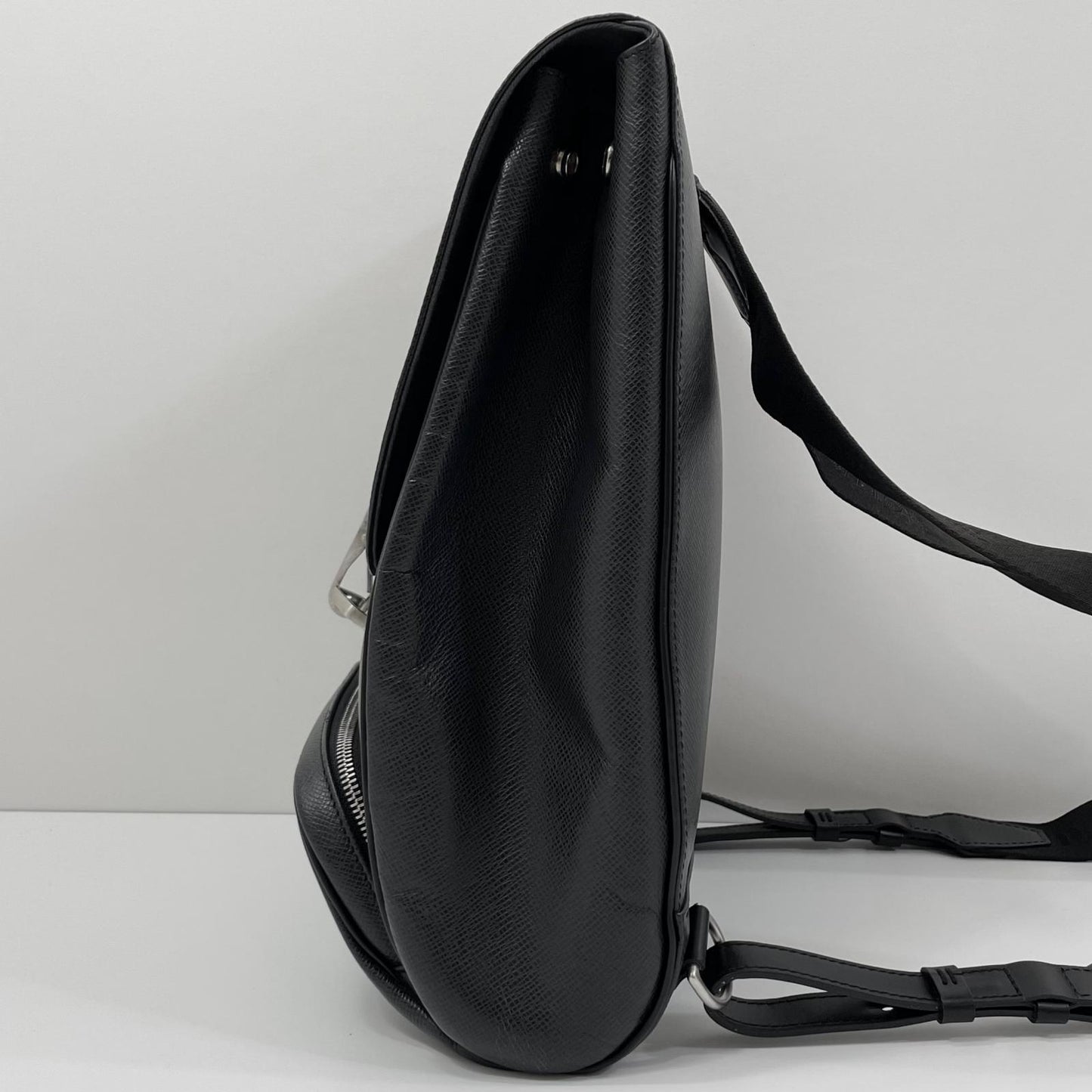【中古】LOUIS VUITTON | ルイ・ヴィトン タイガ カシアー リュック デイパック バックパック M30172 ブラック【尾張小牧店】