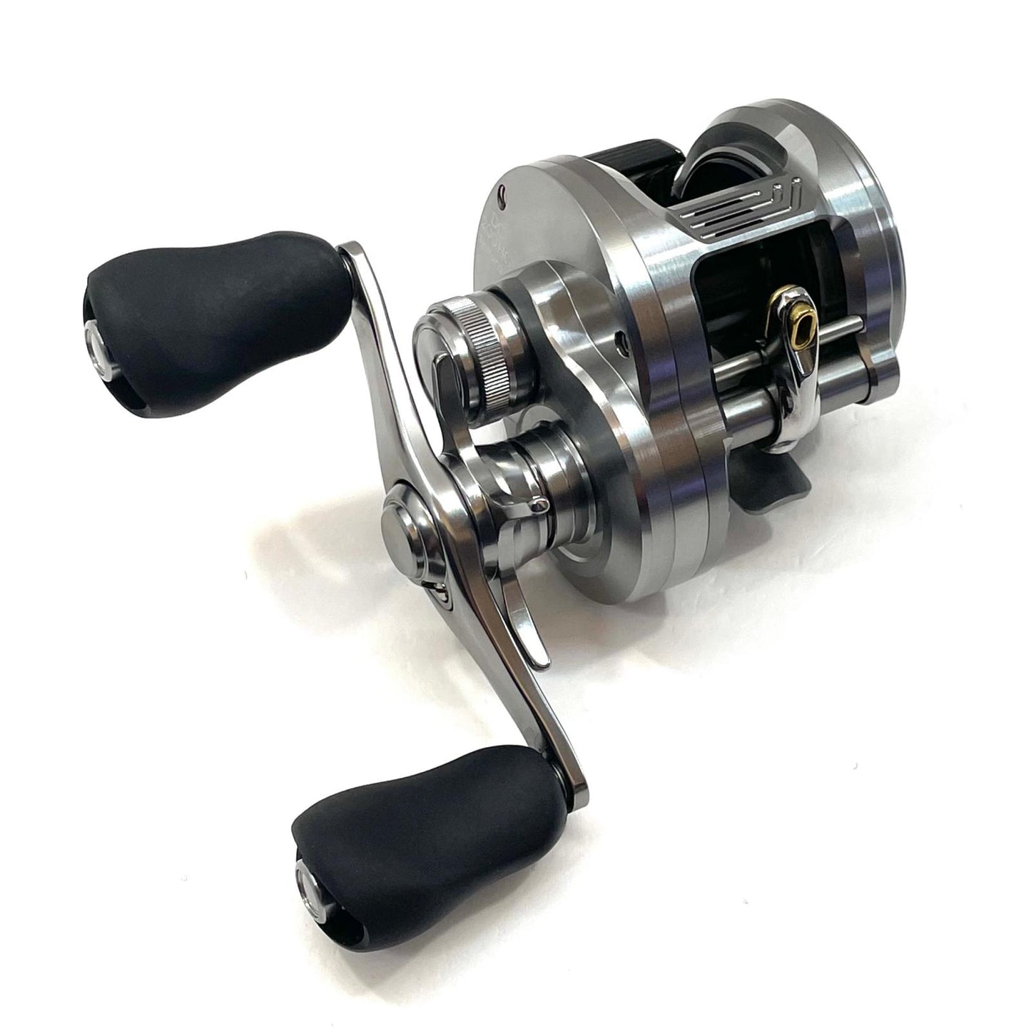 【フィッシング/釣り/釣具/リール】 【ベイトリール/右ハンドル】SHIMANO | シマノ 26カルカッタコンクエスト DC 200HG【尾張小牧店】
