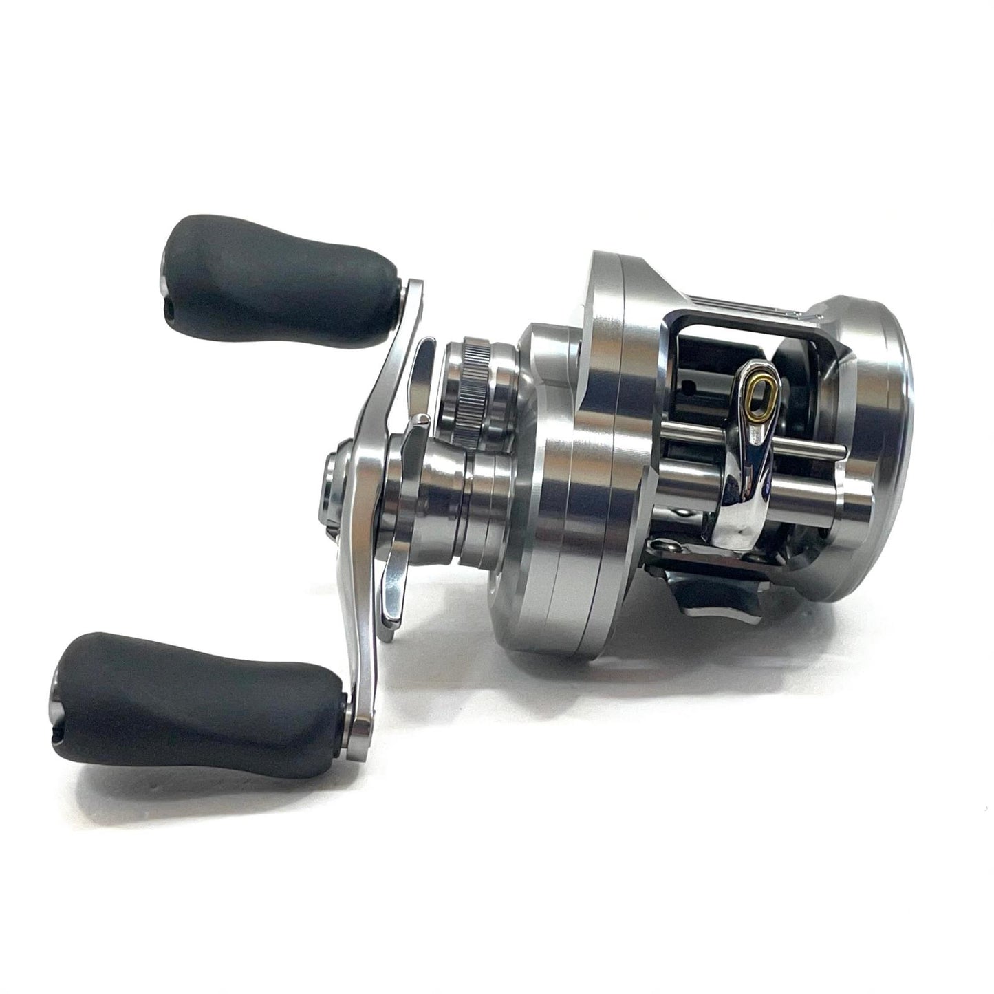 【フィッシング/釣り/釣具/リール】 【ベイトリール/右ハンドル】SHIMANO | シマノ 26カルカッタコンクエスト DC 200HG【尾張小牧店】