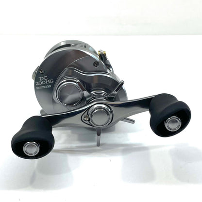 【フィッシング/釣り/釣具/リール】 【ベイトリール/右ハンドル】SHIMANO | シマノ 26カルカッタコンクエスト DC 200HG【尾張小牧店】