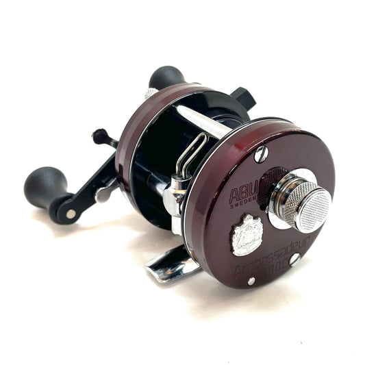 【フィッシング/釣り/釣具/リール】AbuGarcia | アブガルシア アンバサダー 1500Cバーガンディ No,000002【尾張小牧店】