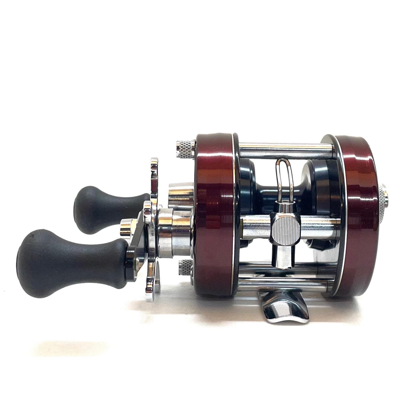 【フィッシング/釣り/釣具/リール】AbuGarcia | アブガルシア アンバサダー 1500Cバーガンディ No,000002【尾張小牧店】