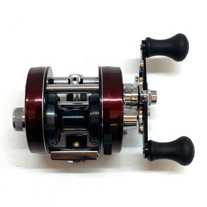 【フィッシング/釣り/釣具/リール】AbuGarcia | アブガルシア アンバサダー 1500Cバーガンディ No,000002【尾張小牧店】