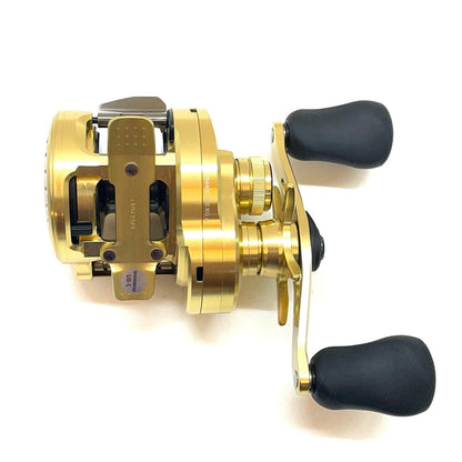 【フィッシング/釣り/釣具/リール】 【ベイトリール/右ハンドル】SHIMANO | シマノ 22カルカッタコンクエスト 200XG【尾張小牧店】