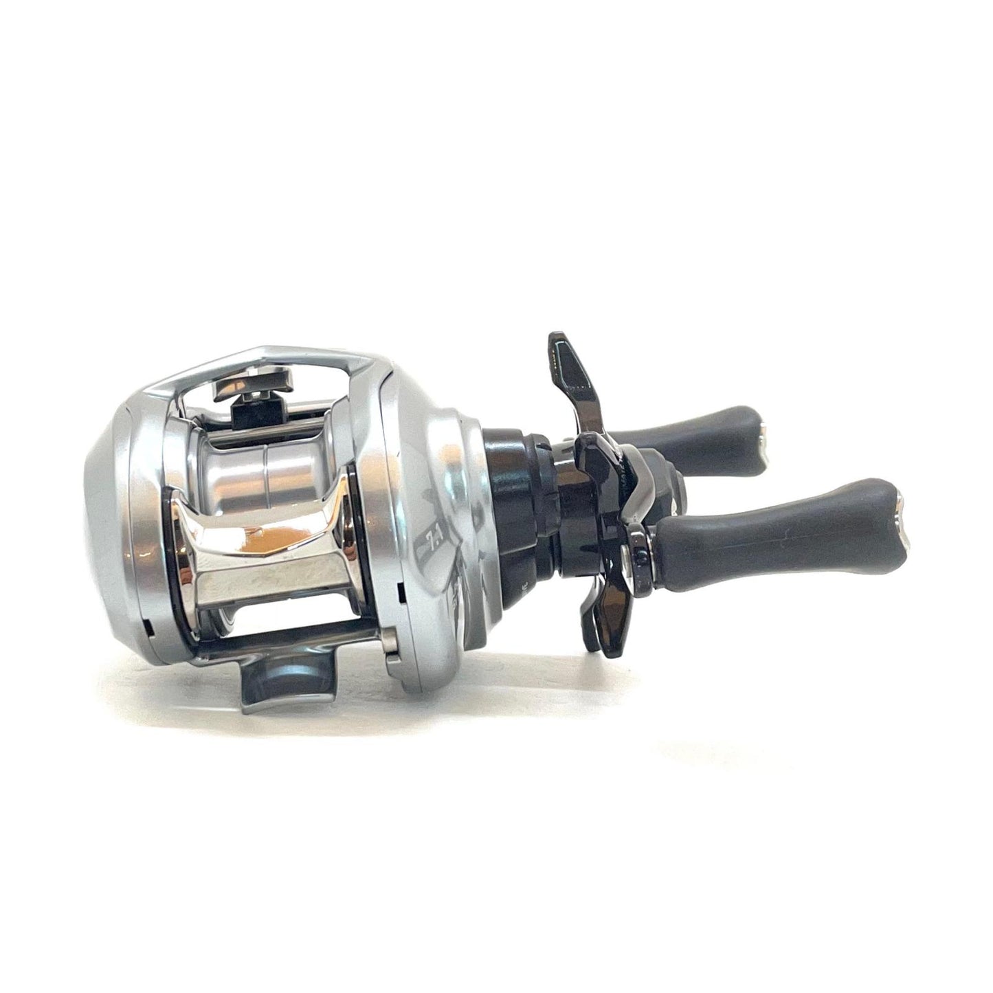 【フィッシング/釣り/釣具/リール】 【ベイトリール/右ハンドル】Daiwa | ダイワ 21 アルファス SV TW 800H【尾張小牧店】