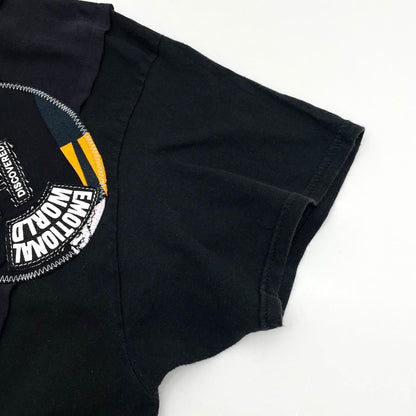 【中古】EMOTIONAL WORLD×DISCOVERED | エモーショナルワールド×ディスカバード 半袖Ｔシャツ ブラック サイズ：FreeSize【尾張小牧店】