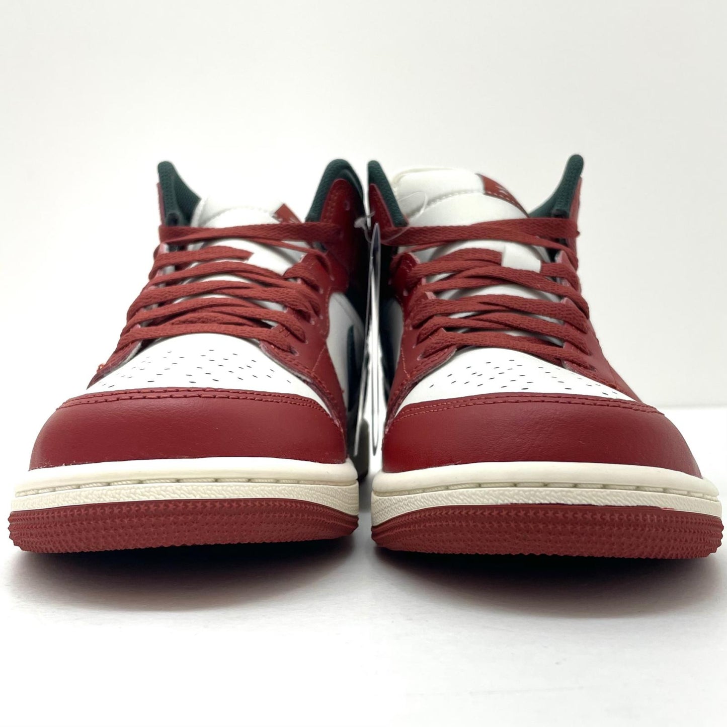 【中古】NIKE | ナイキ Air Jordan 1 Mid "Sail/Pure Platinum/Redstone/Midnight Green"　エアジョーダン1 ミッド "セイル/ピュアプラチナム/レッドストーン/ミッドナイトグリーン"　スニーカー 靴 DQ8426-105 レッド 27cm【尾張小牧店】
