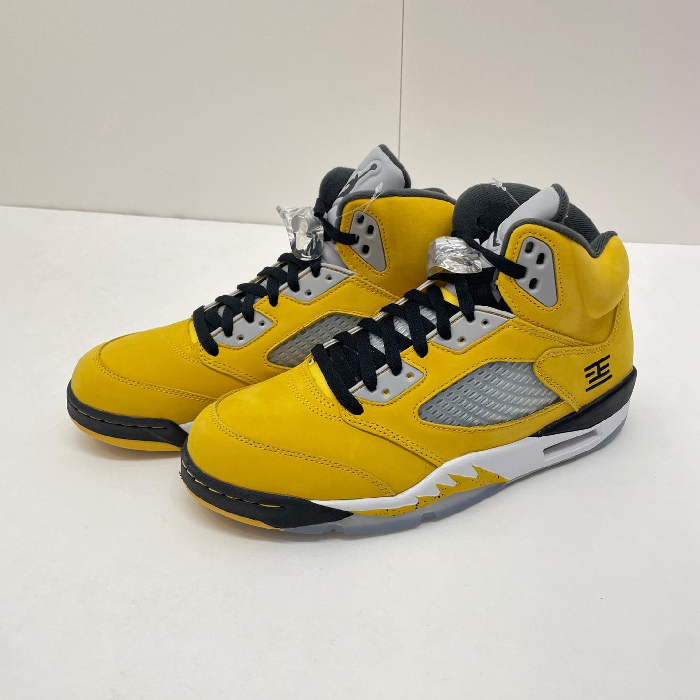 NIKE | ナイキ Air Jordan 5 Retro スニーカー 27.5cm IO3372-700 イエロー【尾張小牧店】