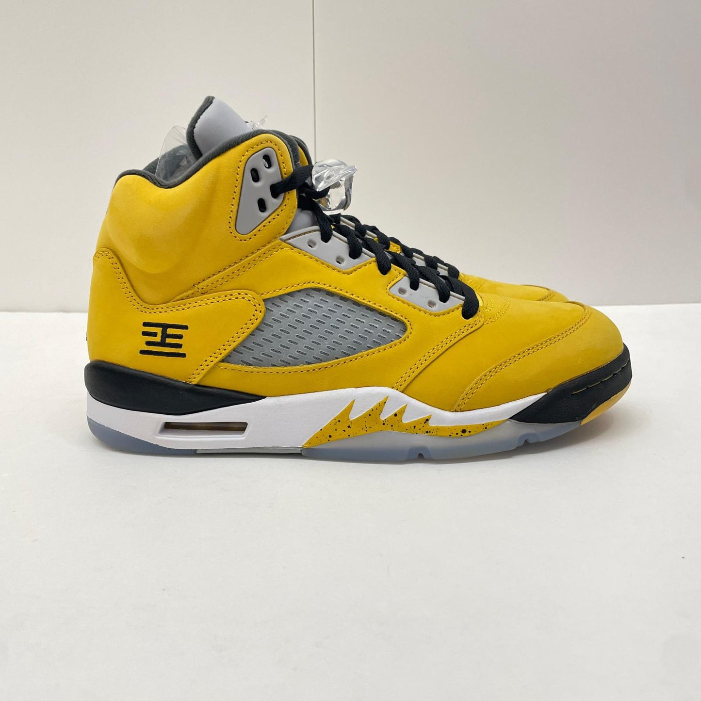 NIKE | ナイキ Air Jordan 5 Retro スニーカー 27.5cm IO3372-700 イエロー【尾張小牧店】