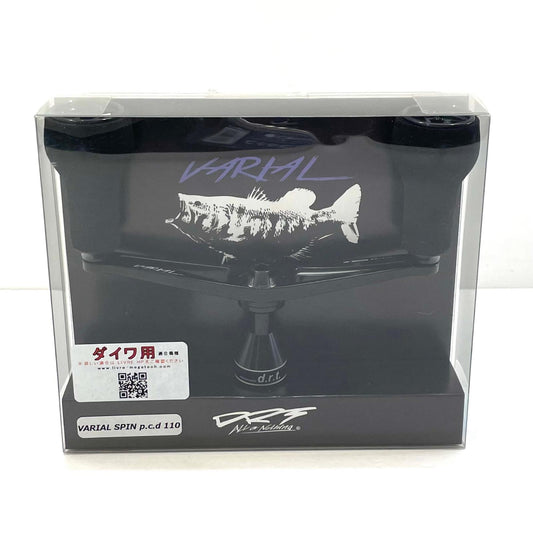 【フィッシング/釣り/釣具/リール】DRT | ディビジョンレーベルタックルズ VARIAL SPIN バリアルスピン p.c.d 110 ブラック ダイワ用【尾張小牧店】