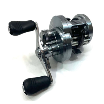 【フィッシング/釣り/釣具/リール】 【ベイトリール/右ハンドル】SHIMANO | シマノ 19カルカッタコンクエストDC 200【尾張小牧店】