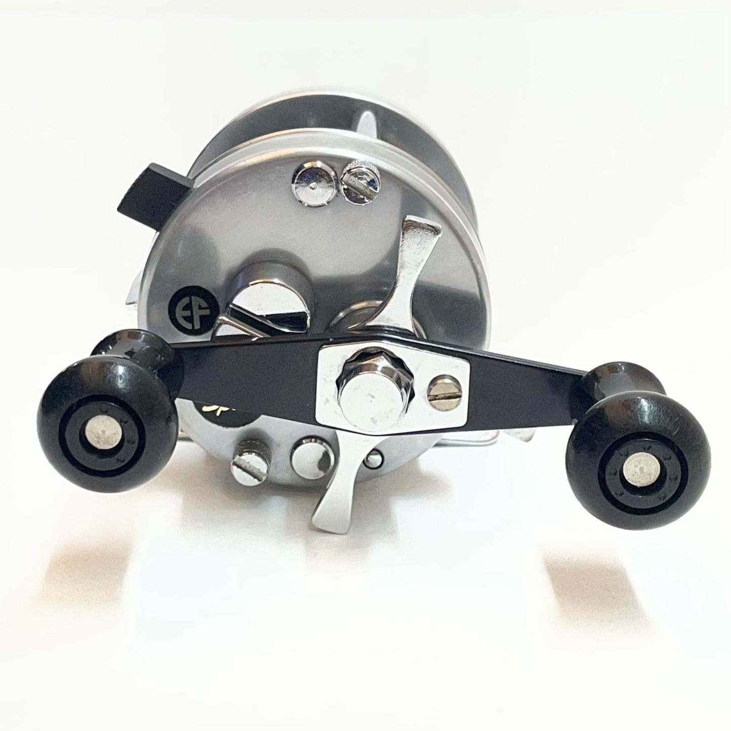 【フィッシング/釣り/釣具/リール】 【ベイトリール/右ハンドル】AbuGarcia | アブガルシア 　※付属品なし　アンバサダー　2500C【尾張小牧店】