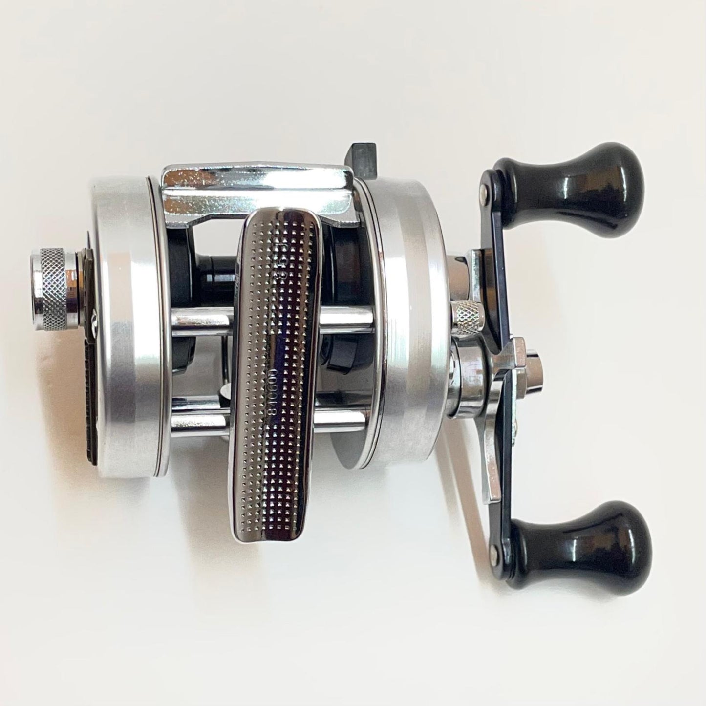 【フィッシング/釣り/釣具/リール】 【ベイトリール/右ハンドル】AbuGarcia | アブガルシア 　※付属品なし　アンバサダー　2500C【尾張小牧店】