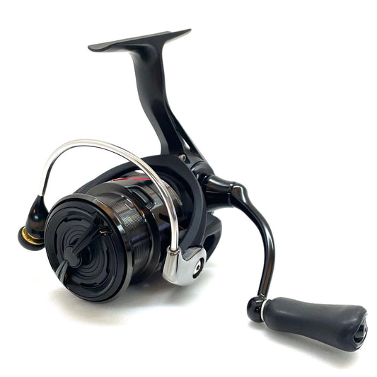 【フィッシング/釣り/釣具/リール】 【スピニングリール】Daiwa | ダイワ 18タトゥーラ LT 2500S-XH【尾張小牧店】