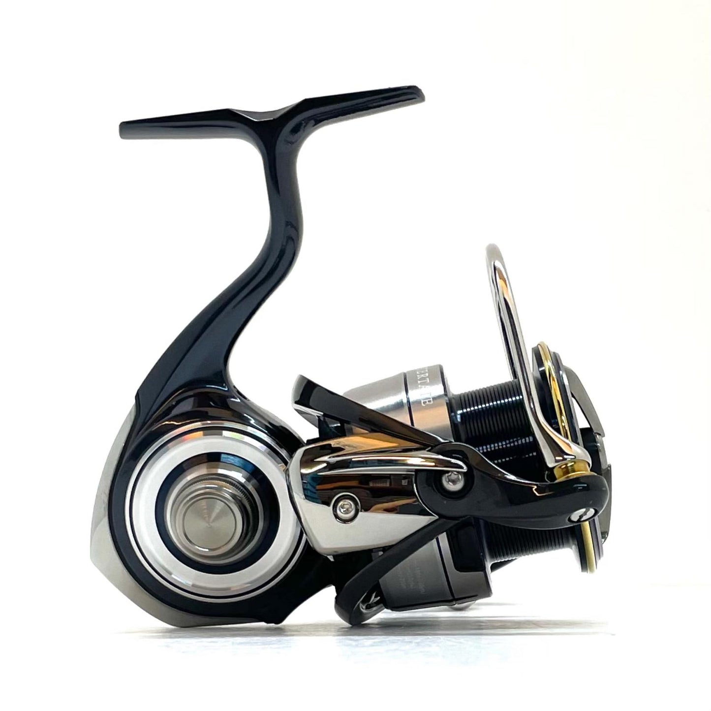 【フィッシング/釣り/釣具/リール】 【スピニングリール】Daiwa | ダイワ ※付属品なし 19セルテート LT 4000-C【尾張小牧店】