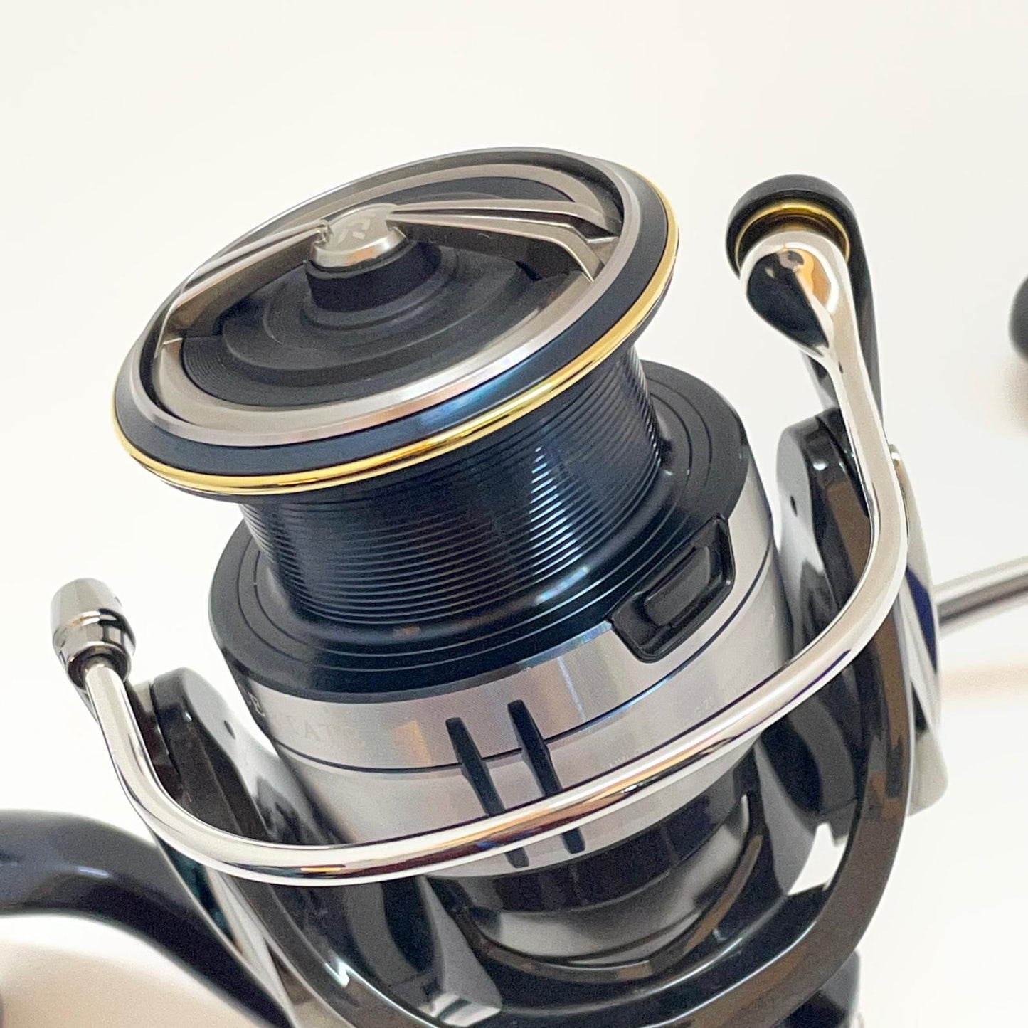 【フィッシング/釣り/釣具/リール】 【スピニングリール】Daiwa | ダイワ ※付属品なし 19セルテート LT 4000-C【尾張小牧店】