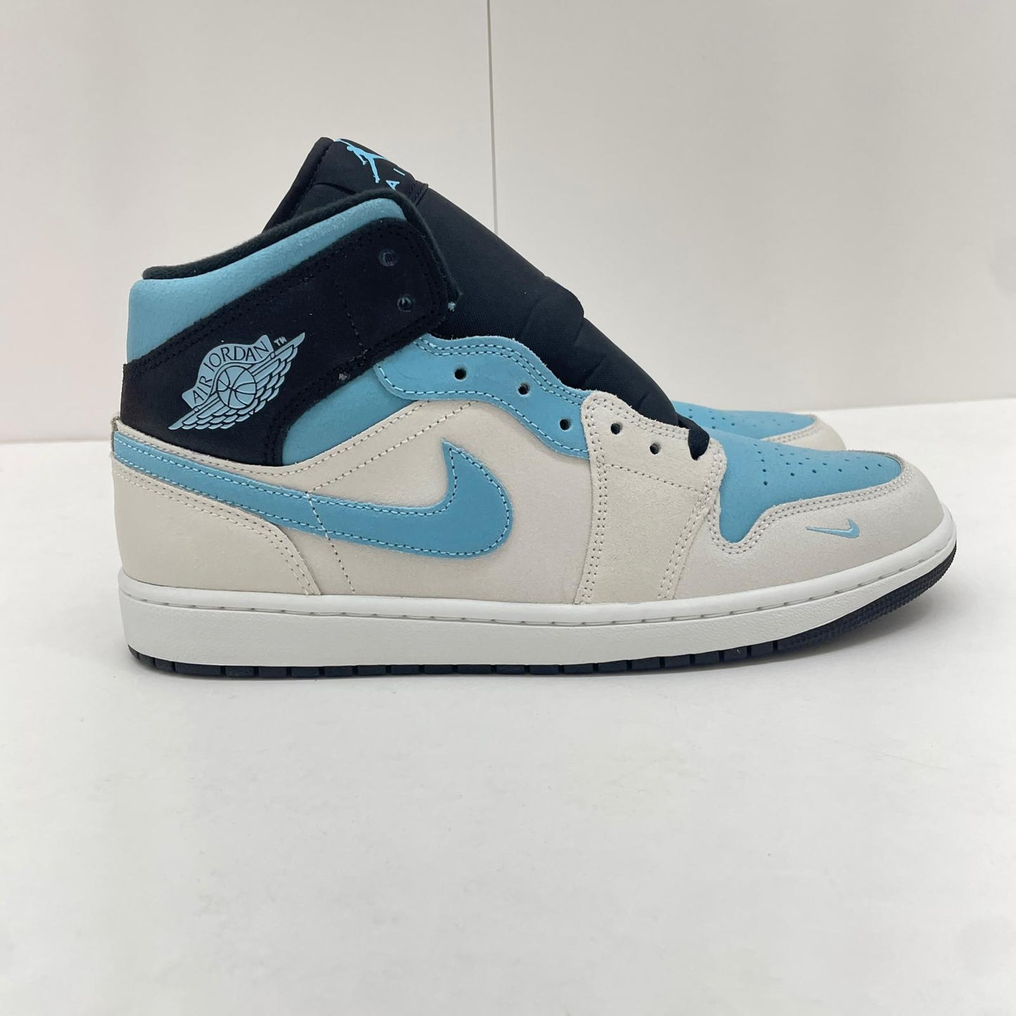 NIKE | ナイキ Air Jordan 1 Mid SE スニーカー 28.0cm IM6567-121 ブルー【尾張小牧店】