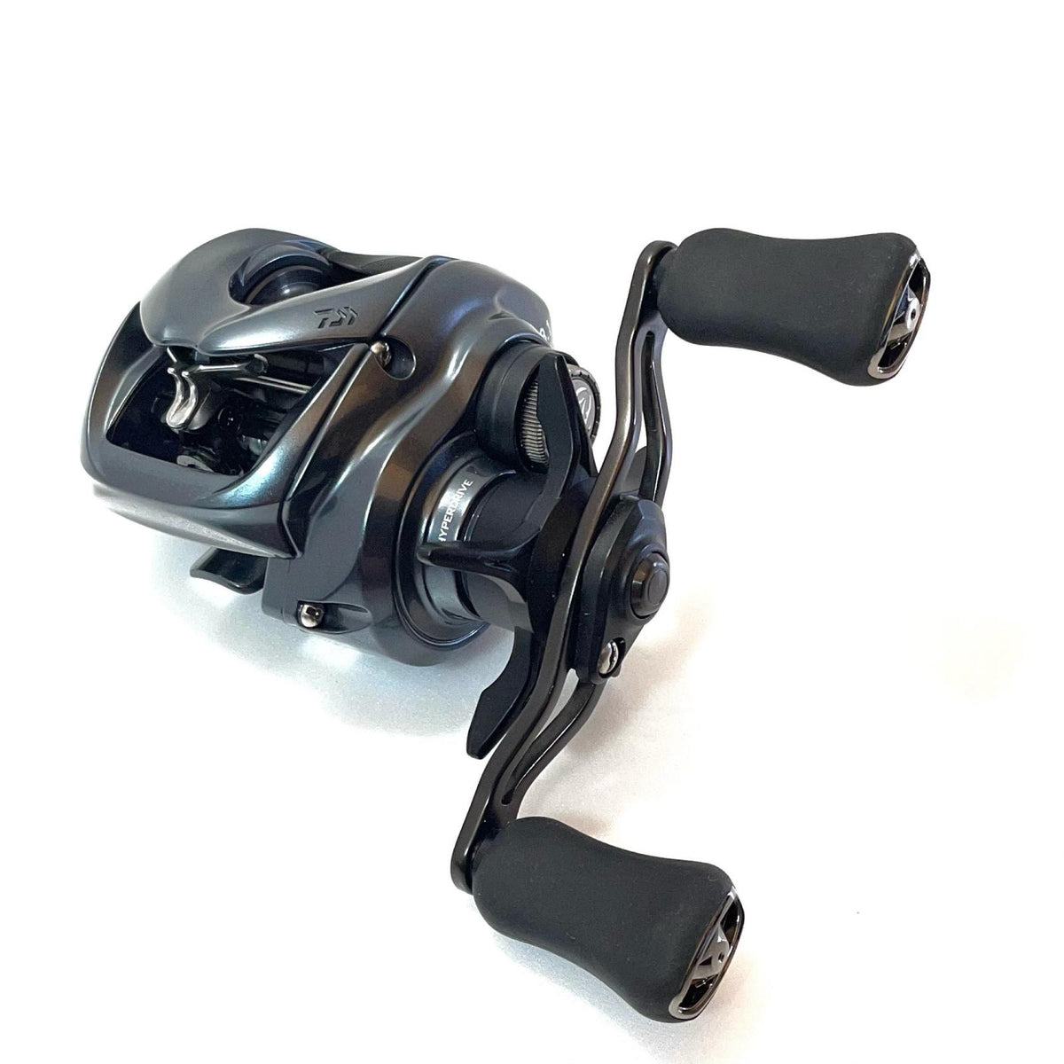 【フィッシング/釣り/釣具/リール】 【ベイトリール/左ハンドル】Daiwa | ダイワ 24タトゥーラ SV TW 100XHL【尾張小牧店】