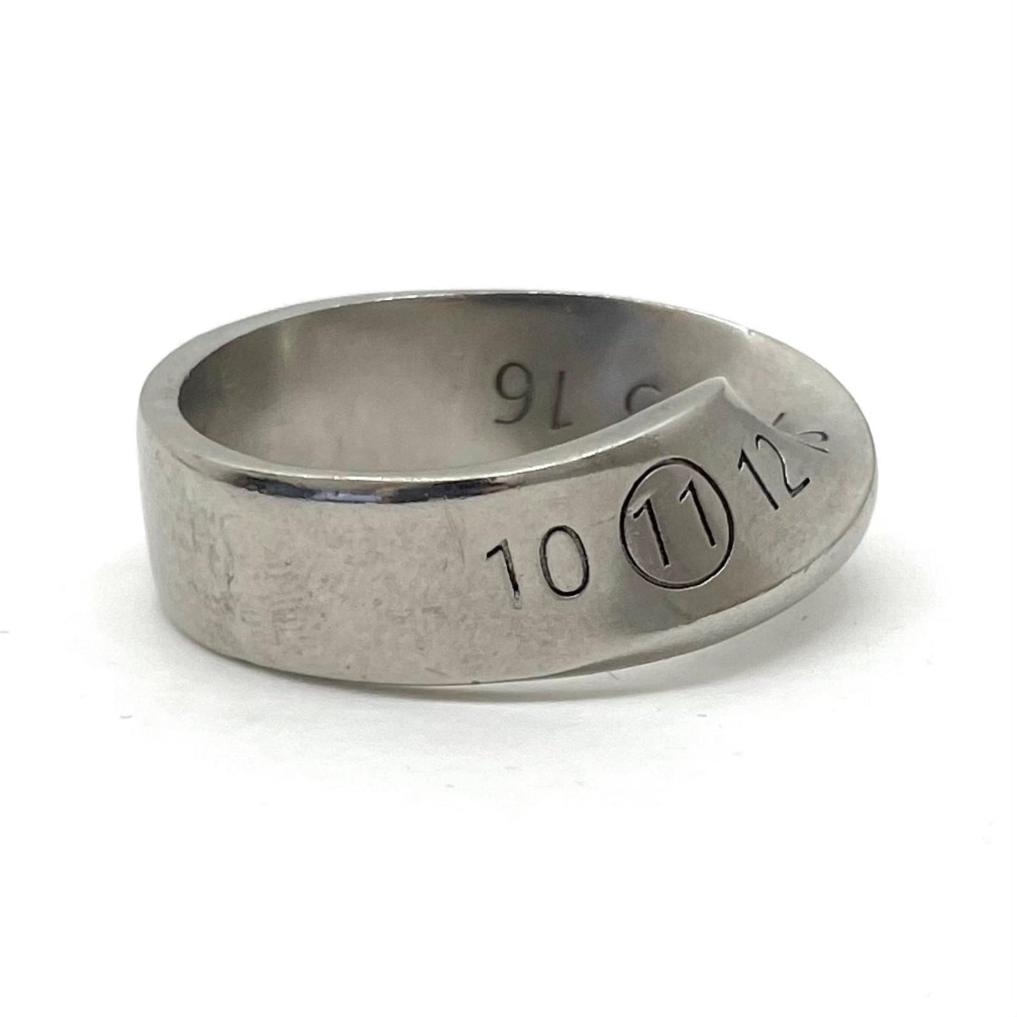 【中古】Maison Margiela | メゾンマルジェラ　ツイストナンバーリングロゴ リング・指輪 シルバー【尾張小牧店】