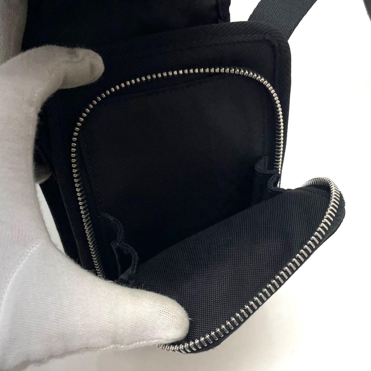 【中古】CELINE | セリーヌ　TREKKING FLAP PHONE ショルダーバッグ 10K032EIY　ブラック【尾張小牧店】