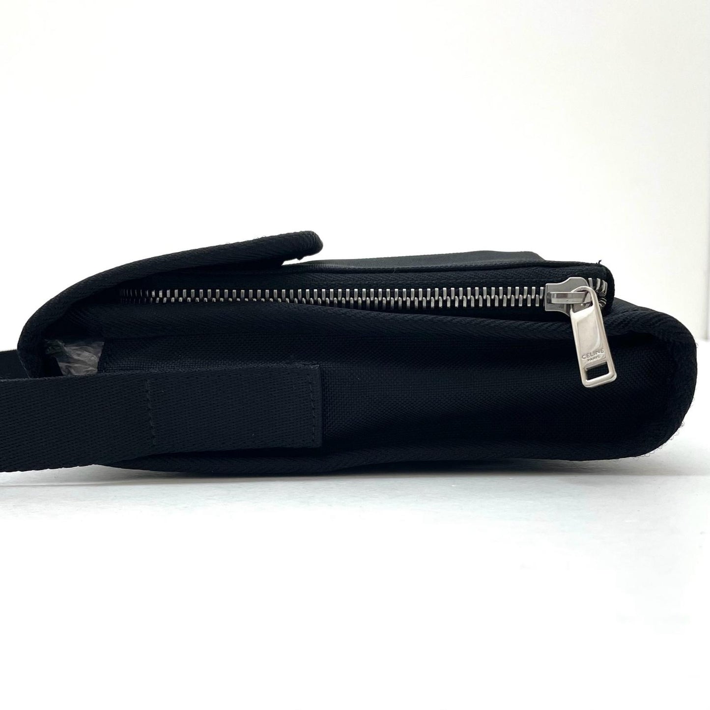 【中古】CELINE | セリーヌ　TREKKING FLAP PHONE ショルダーバッグ 10K032EIY　ブラック【尾張小牧店】