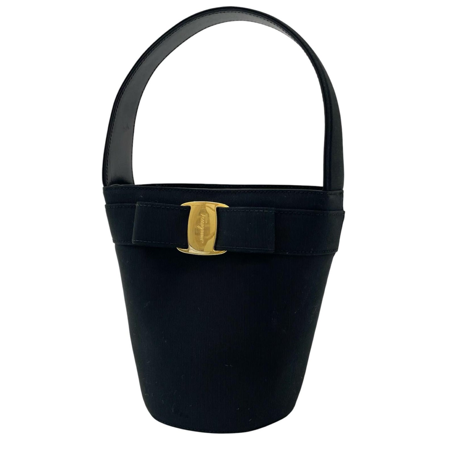 【中古】Salvatore Ferragamo | サルヴァトーレフェラガモ　ヴァラ ハンドバッグ ブラック【尾張小牧店】