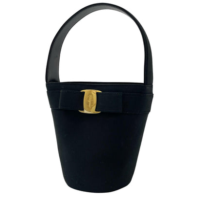 【中古】Salvatore Ferragamo | サルヴァトーレフェラガモ　ヴァラ ハンドバッグ ブラック【尾張小牧店】