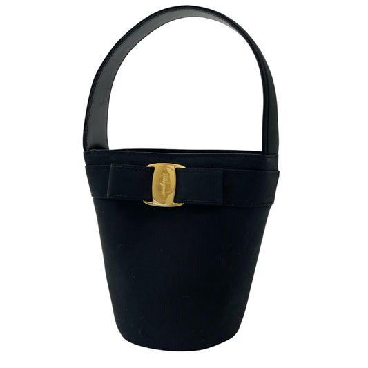【中古】Salvatore Ferragamo | サルヴァトーレフェラガモ　ヴァラ ハンドバッグ ブラック【尾張小牧店】