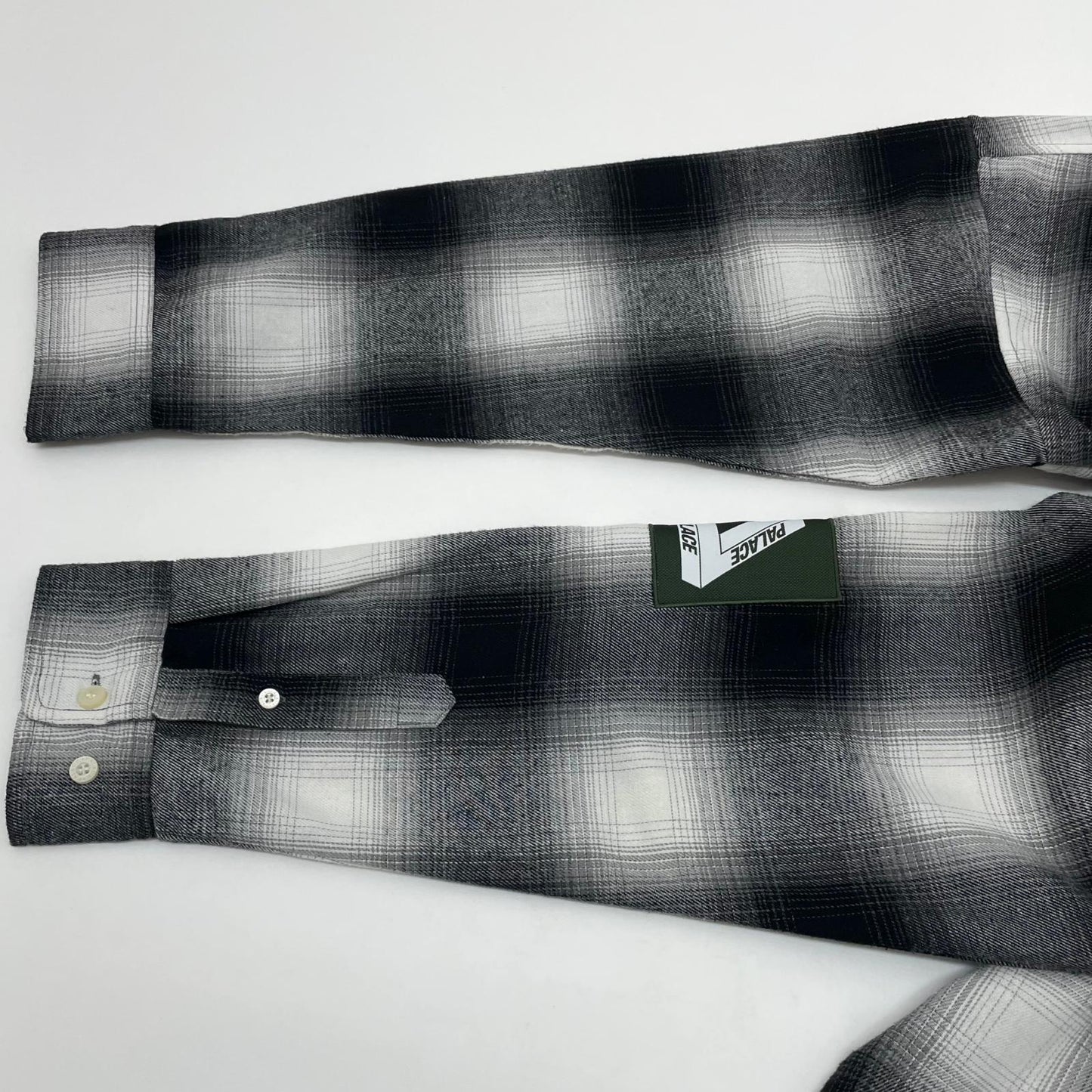 【中古】PALACE SKATEBOARDS | パレススケートボード PATCHY FLANNEL SHIRT チェック柄長袖シャツ ブラック×グレー×グリーン サイズ：S【尾張小牧店】