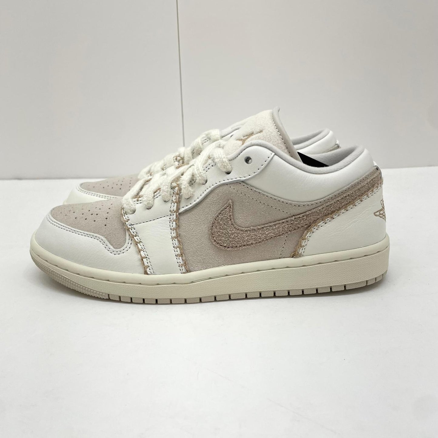NIKE | ナイキ Women's Air Jordan 1 Low スニーカー 26.0cm HV4268-120 ベージュ【尾張小牧店】