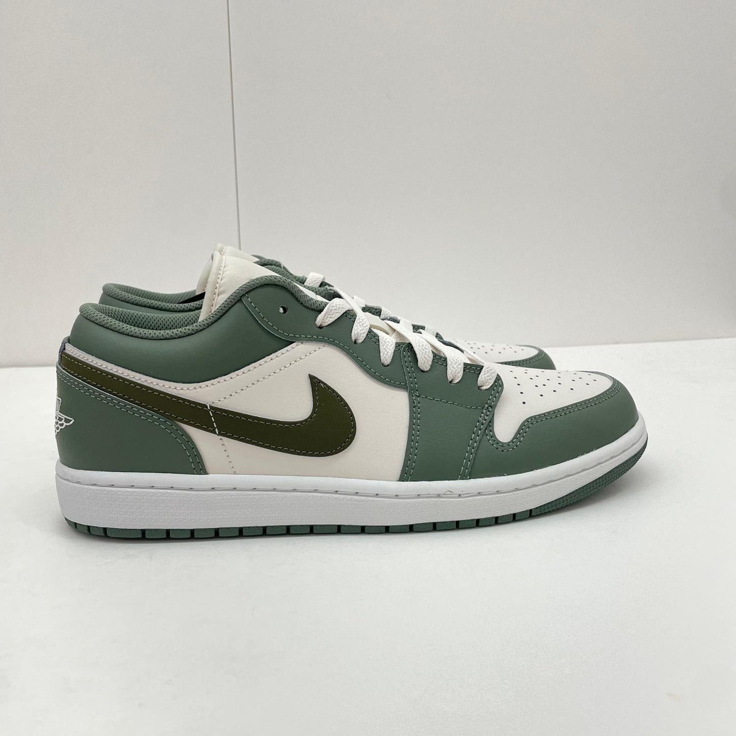 NIKE | ナイキ Air Jordan 1 Low スニーカー 28.0cm 553558-300 カーキ【尾張小牧店】