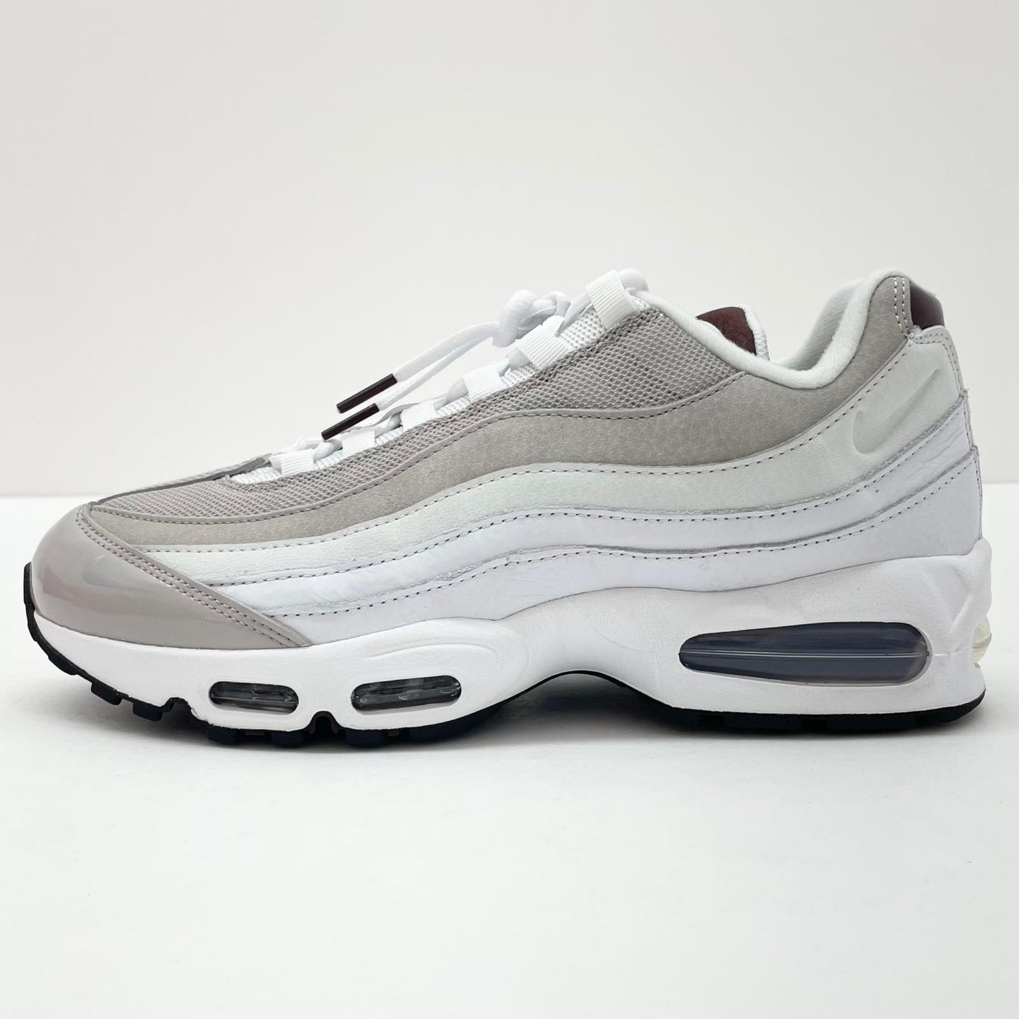 【中古】NIKE | ナイキ Air Max 95 Big Bubble SE "White/Metallic Silver"　エアマックス 95 ビッグバブル SE "ホワイト/メタリックシルバー"　スニーカー 靴　IW1241-100 ホワイト 28cm【尾張小牧店】