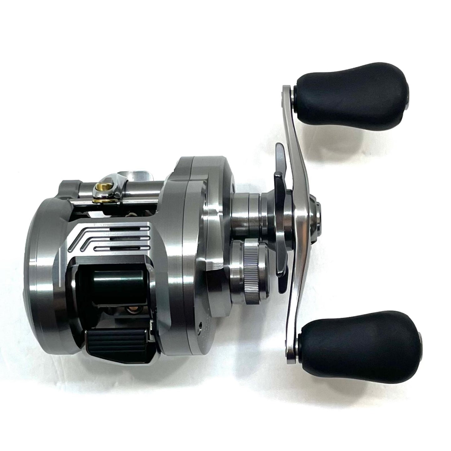 【フィッシング/釣り/釣具/リール】 【ベイトリール/右ハンドル】SHIMANO | シマノ 26カルカッタコンクエストDC 100MG【尾張小牧店】