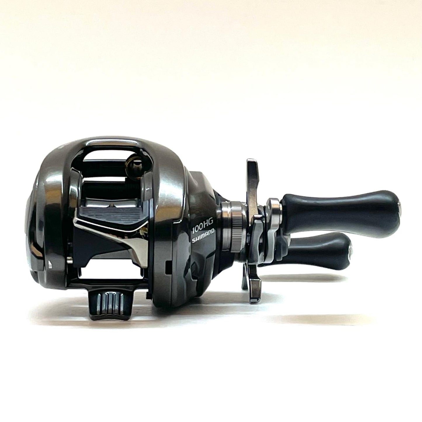 【フィッシング/釣り/釣具/リール】 【ベイトリール/右ハンドル】SHIMANO | シマノ 23メタニウム 100HG【尾張小牧店】