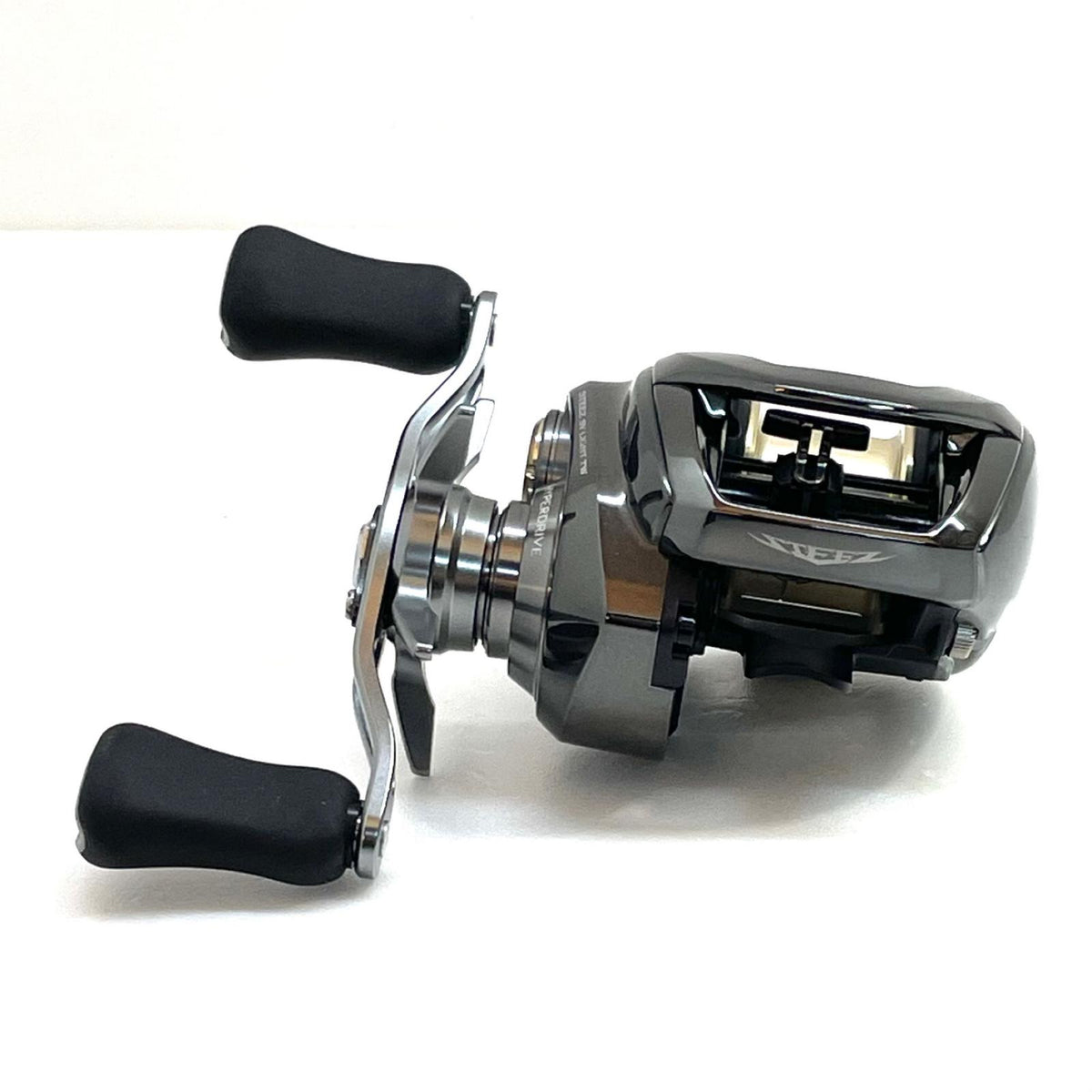 【フィッシング/釣り/釣具/リール】 【ベイトリール/右ハンドル】Daiwa | ダイワ 26スティーズ SV ライト TW 100XXH【尾張小牧店】